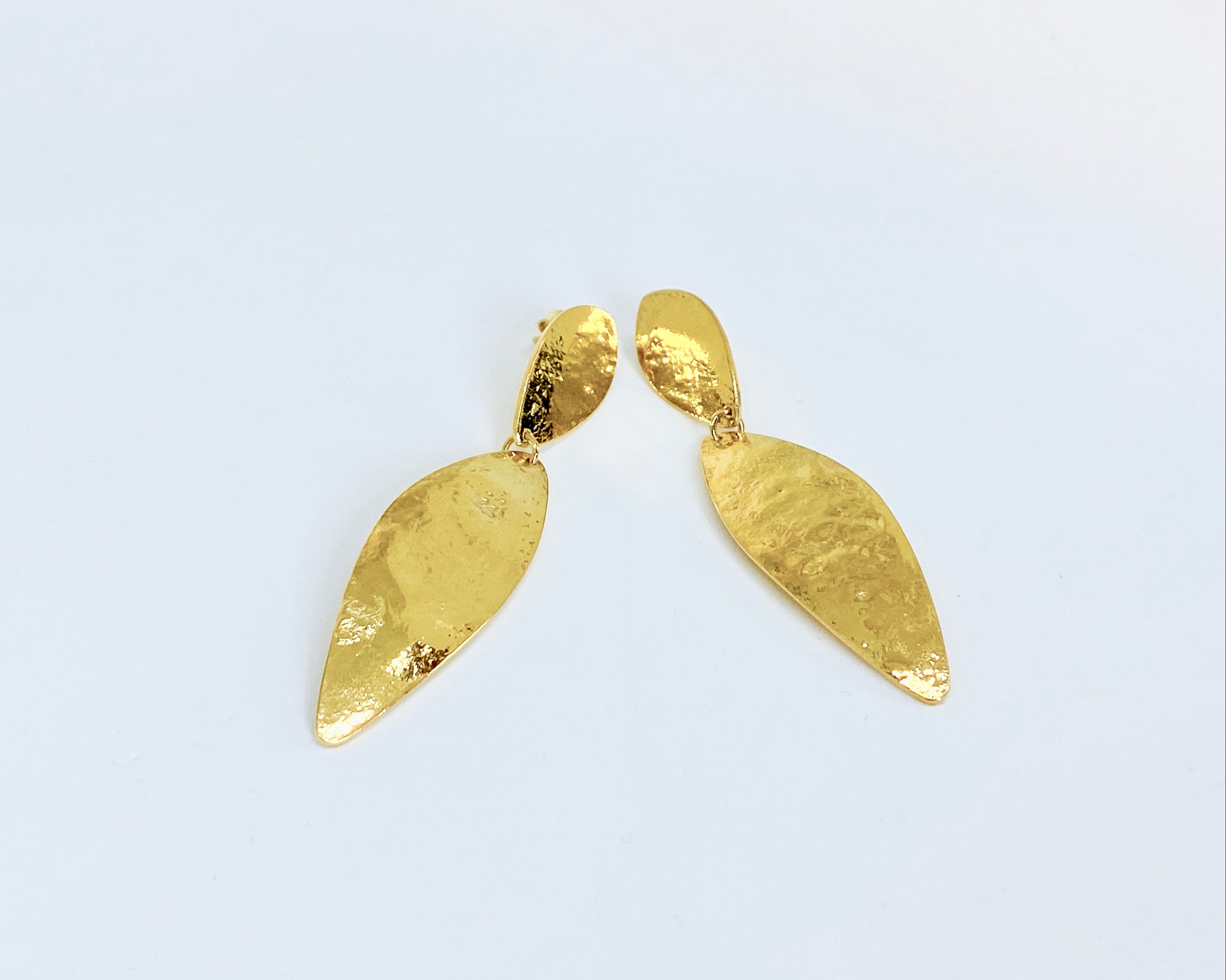 gfunkel.at Glam babes: Vergoldete OhrhÃ¤nger aus geschmolzenem Silber thumbnail